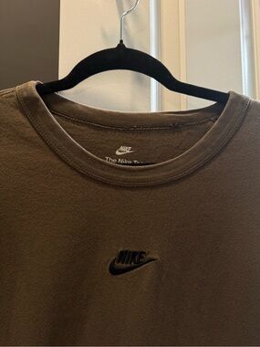 Nike Men’s Crewneck Sweatshirt - Green/Brown